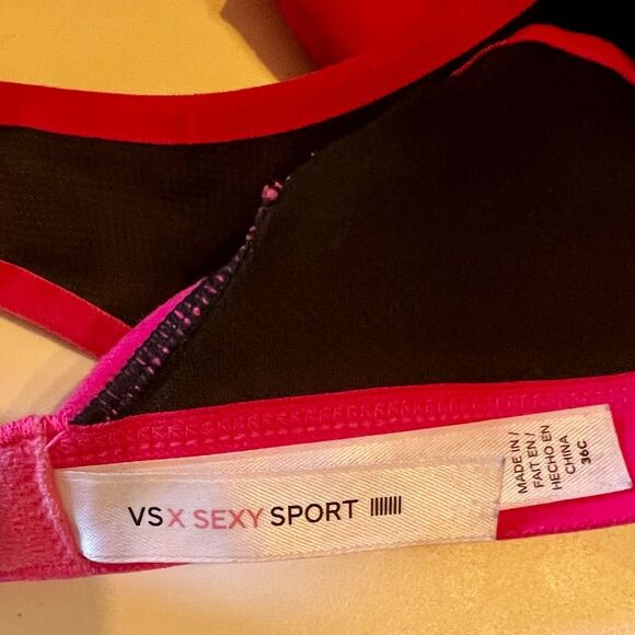 Victoria Secret Sexy Sports Bra - Picture 3 of 3